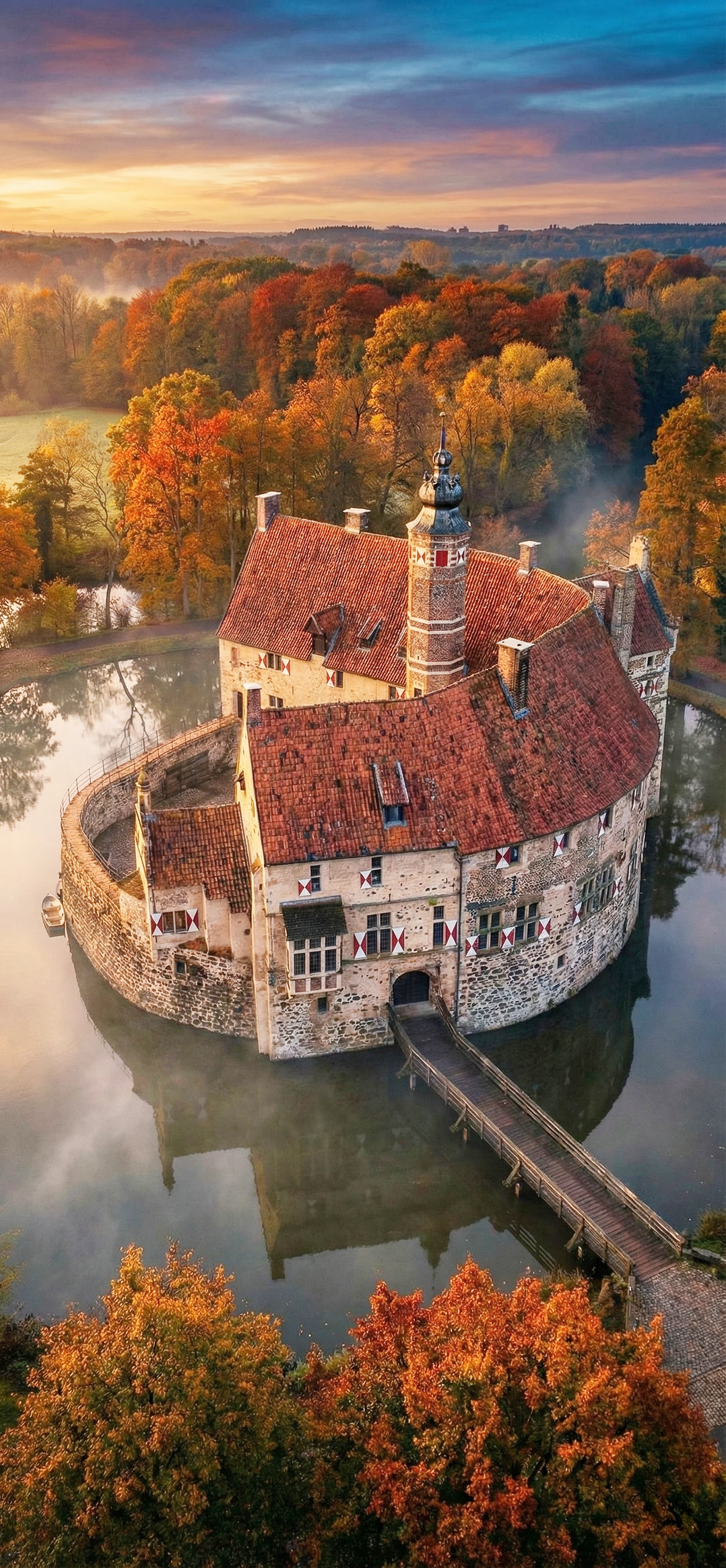 Burg Vischering Handy hintergrundbild: Goldener Herbst & Wasserburg