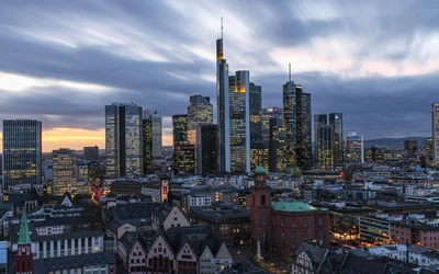 Frankfurt Beeindruckende Skyline – 4K HD Hintergrundbilder