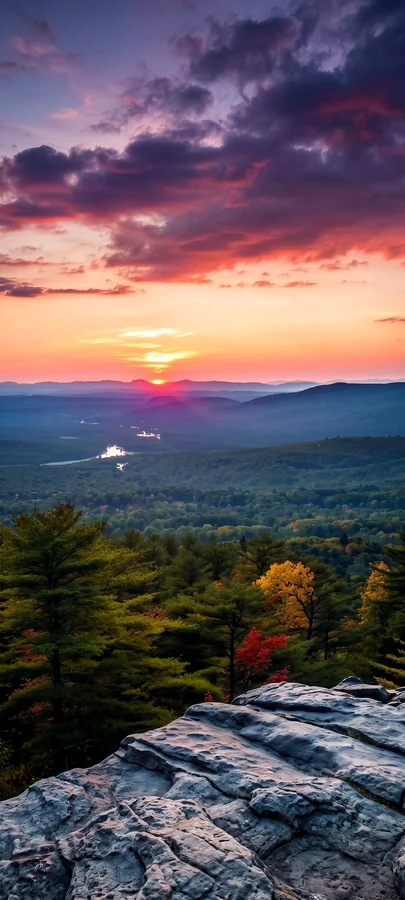 Berglandschaft Sonnenuntergang Hintergrundbild – Atemberaubendes Natur Wallpaper in 4K