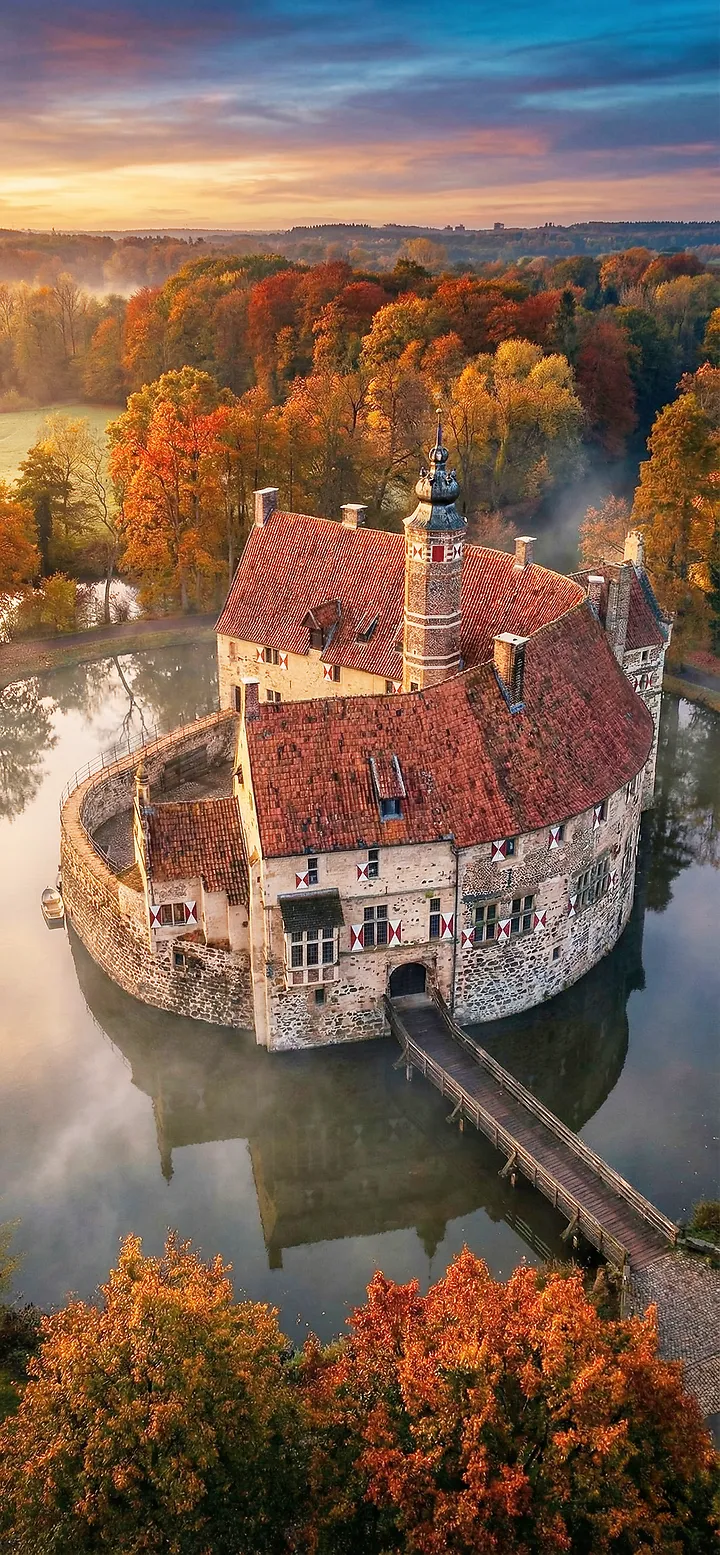 Burg Vischering Handy hintergrundbild: Goldener Herbst & Wasserburg