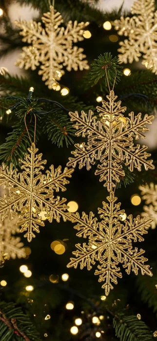 Goldene Schneeflocken & Festlicher Lichterglanz zu Weihnachten