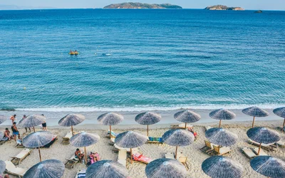 Strand, Regenschirme, Meer